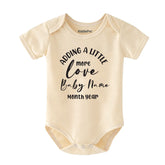Kiddiepro Personalized Baby Bodysuit Custom Name, Month & Year Newborn Outfit Pregnancy Announcement Keepsake Baby Clothes Vêtements bébé