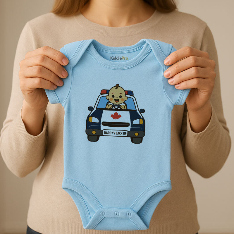 Daddy’s Backup Baby Bodysuit – Cute Newborn Infant Outfit for Boys or Girls – Short Sleeve Baby Clothing with Police Car Design – Fun Baby Shower or Father Gift