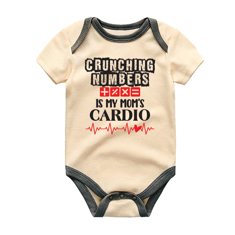 Crunching Numbers is my Mom's Cardio Custom Infant Short Sleeve One Piece Baby bodysuit vêtements pour bébé