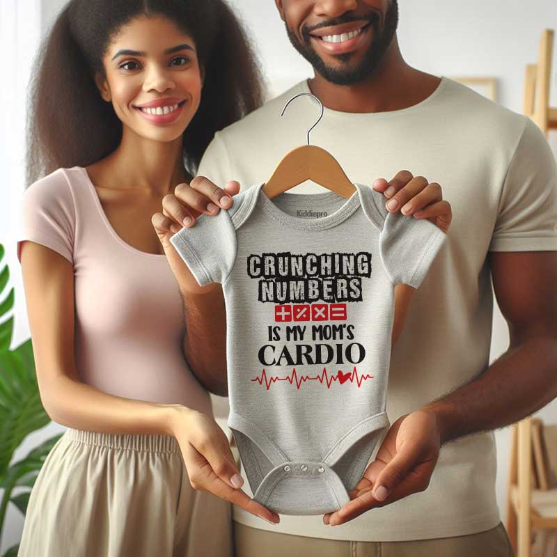 Crunching Numbers is my Mom's Cardio Custom Infant Short Sleeve One Piece Baby bodysuit vêtements pour bébé