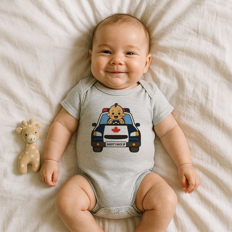 Daddy’s Backup Baby Bodysuit – Cute Newborn Infant Outfit for Boys or Girls – Short Sleeve Baby Clothing with Police Car Design – Fun Baby Shower or Father Gift