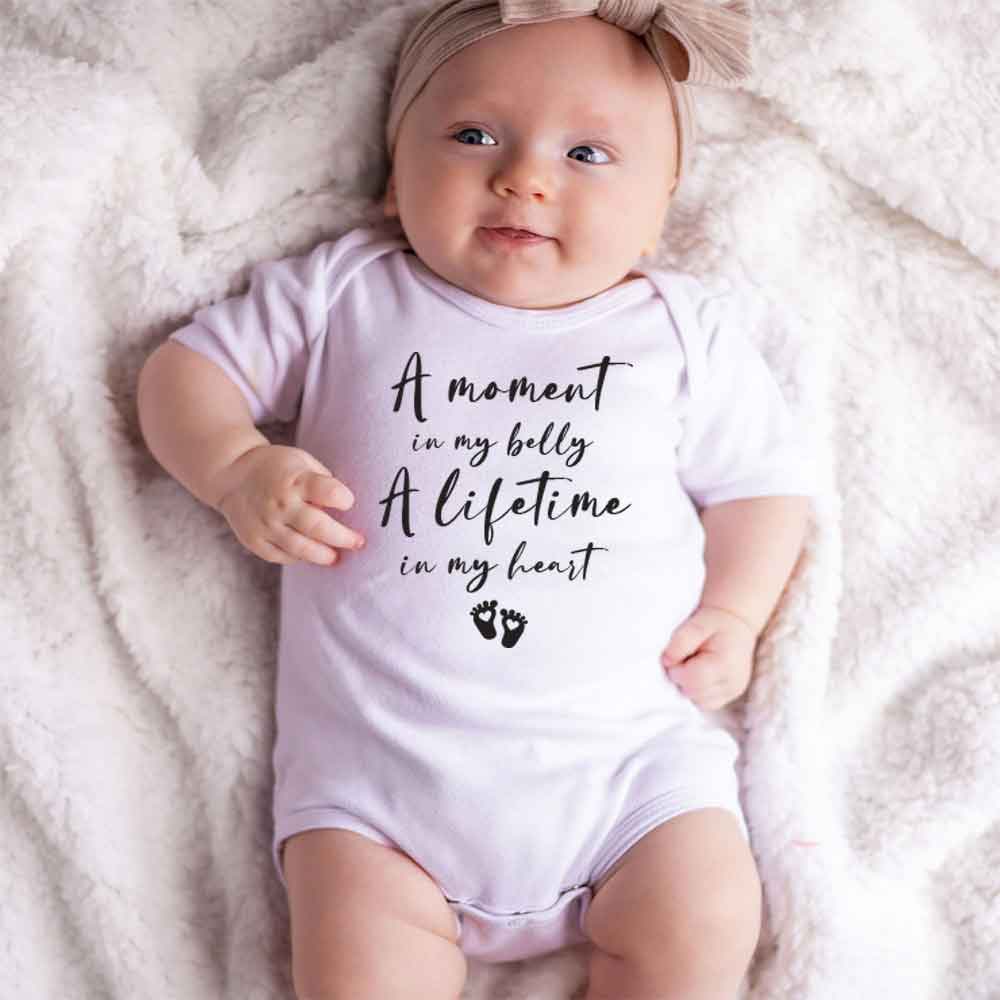 A moment in my belly - Cute Infant Baby Bodysuit