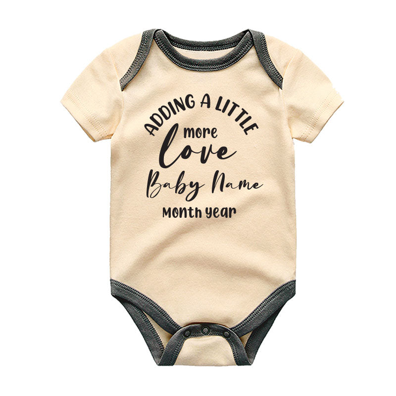 Personalized Baby Bodysuit Custom Name, Month & Year Newborn Outfit Pregnancy Announcement Keepsake Baby Clothes Vêtements bébé