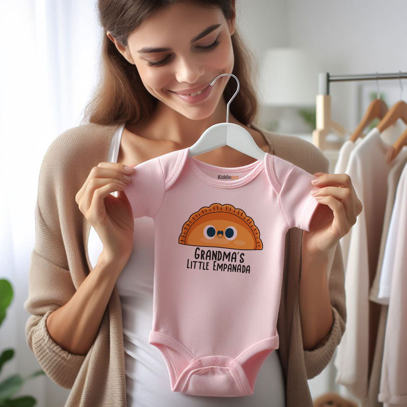 Grandma’s Little Empanada Baby Clothes Funny Food Theme Infant Bodysuit Vêtements bébé
