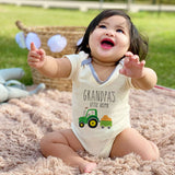 Grandpa's Little Helper, Baby Bodysuit, Farm Tractor, Farmer Baby Clothes, Grandpa's Assistant, Infant One-Piece, Baby Romper, Cute, Adorable, Farm-themed, Gift for Grandpa, Baby Shower, Newborn, Farm Life, Country Style