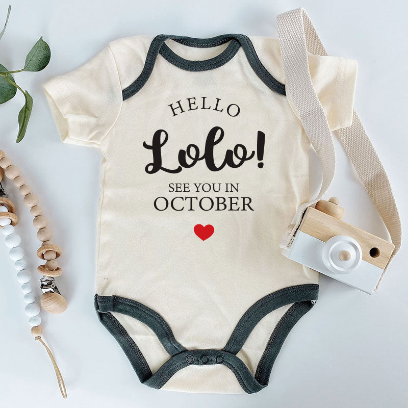 Custom Name Month Baby Clothes Personalized Pregnancy Announcement for Expecting Mom Dad Baby Shower Gift