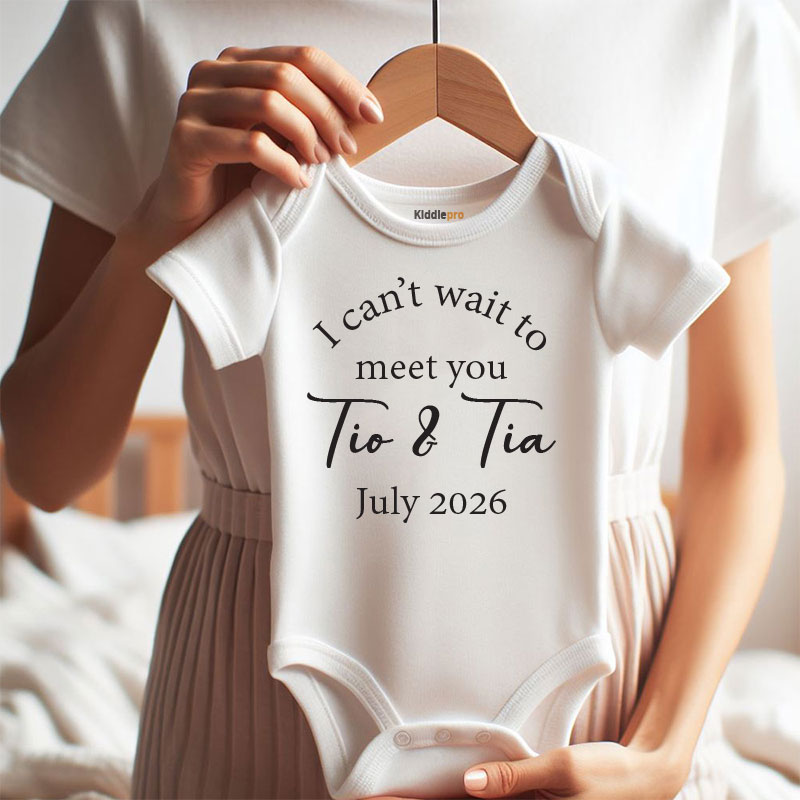 Custom Baby Bodysuit Personalized Pregnancy Announcement Outfit Newborn Gift Idea Future Grandma Grandpa reveal  Vêtements bébé