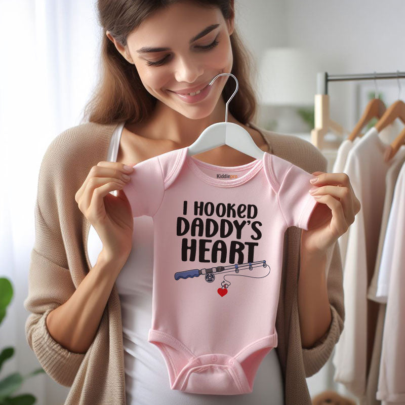 I Hooked Daddy’s Heart Baby Clothes Fishing Baby Outfit for Newborns Vêtements bébé