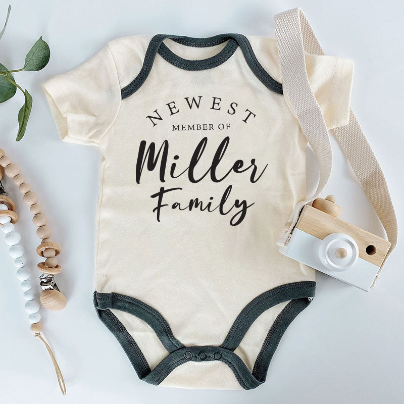 Custom Baby Name bodysuit Personalized Newborn Outfit Customizable Baby Bodysuit Newborn Outfit with Custom Name Unisex Newborn Gift and Keepsakes